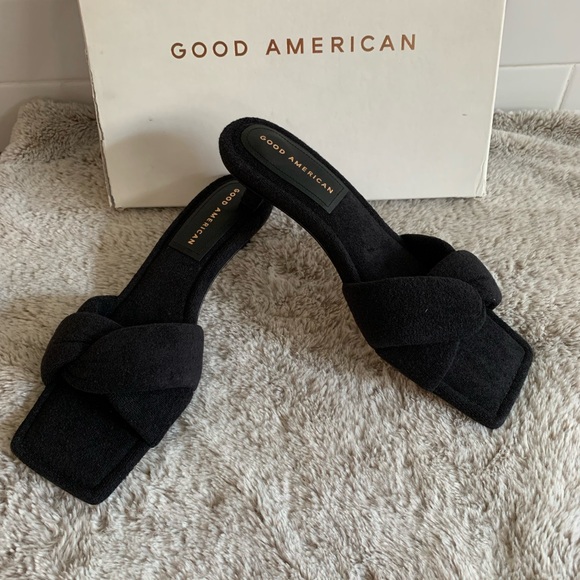 Good American Shoes - NEW Good American Terry Kickstand Black Low Heel Slides Sandals Womens 8.5